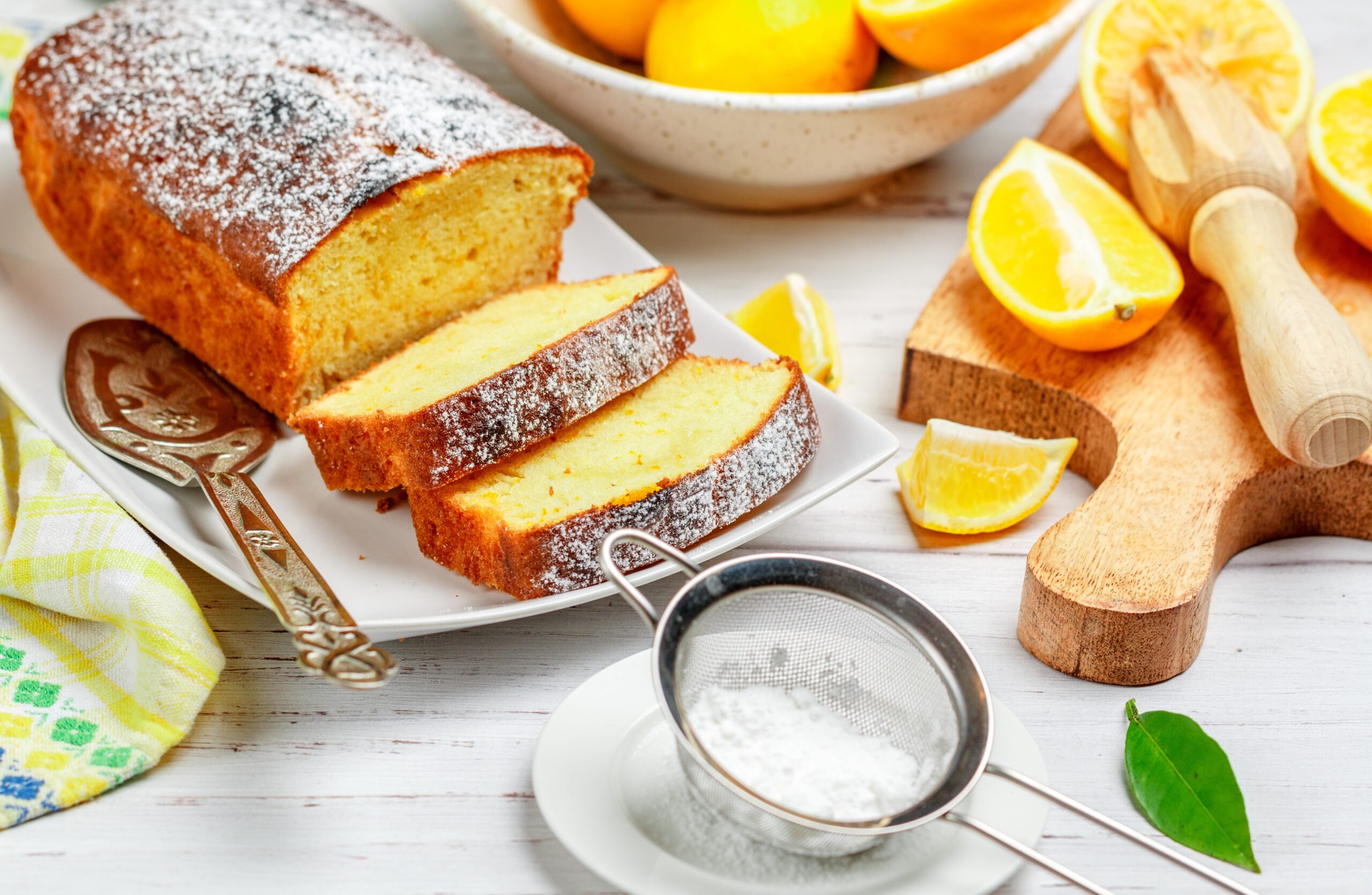 Low-FODMAP yogurt lemon cake - Intoleran International